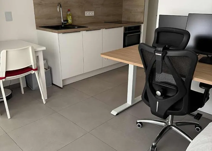 Cloche D'or Sleeps 2